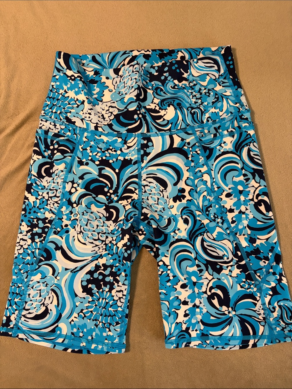 Lilly Pulitzer Luxletic Blue Patterned Shorts - M